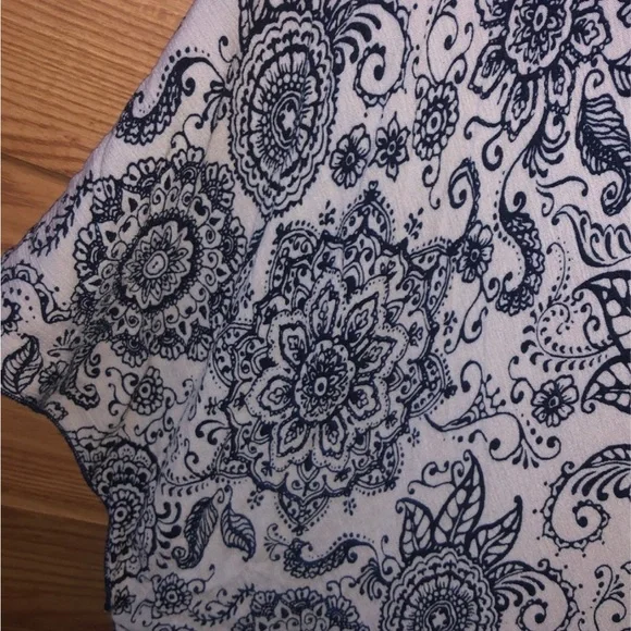 Floral Kimono - Picture 2 of 3